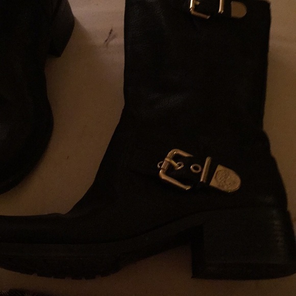 Boots - Picture 4 of 4